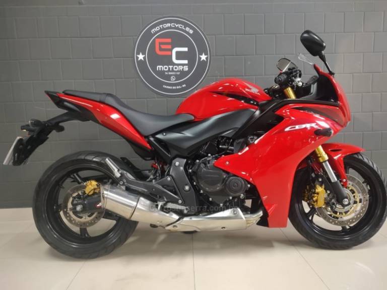 HONDA - CBR 600F - 2014/2014 - Vermelha - R$ 41.900,00
