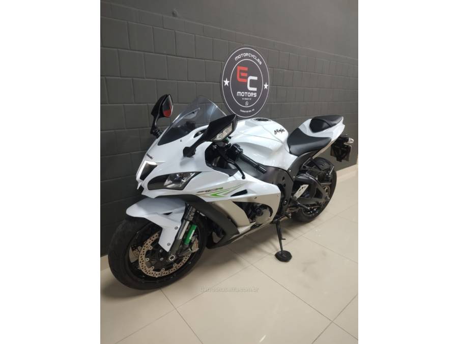 KAWASAKI - NINJA ZX-10R - 2016/2017 - Branca - R$ 62.600,00 - EC