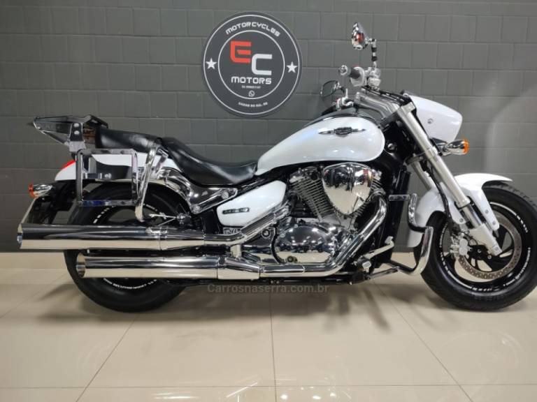 SUZUKI - BOULEVARD - 2015/2016 - Branca - R$ 46.800,00