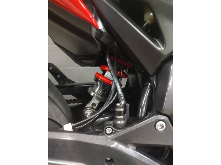 HONDA - CBR 600F - 2014/2014 - Vermelha - R$ 41.900,00