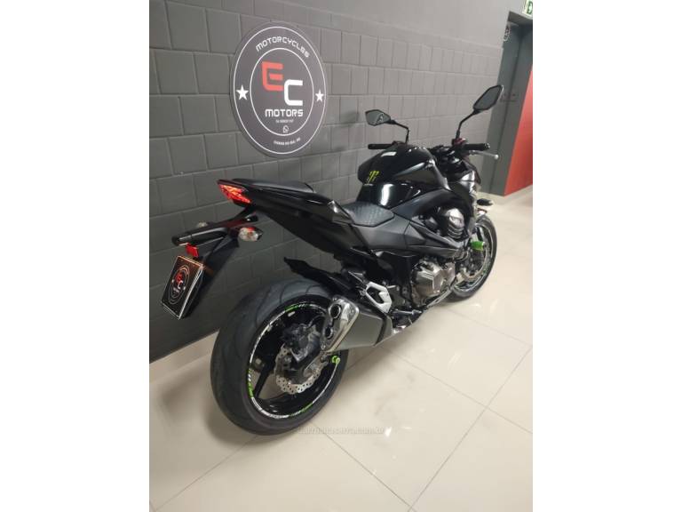 KAWASAKI - Z800 - 2015/2016 - Preta - R$ 42.600,00