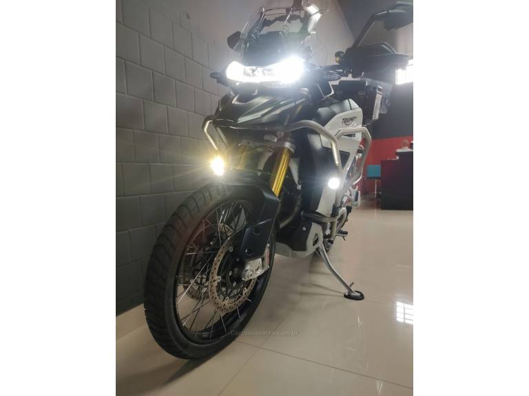 TRIUMPH - TIGER 1200 RA EX - 2023/2023 - Verde - R$ 104.900,00