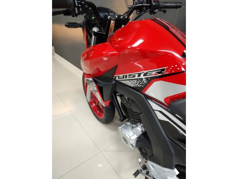 HONDA - CB TWISTER - 2021/2021 - Vermelha - R$ 21.900,00