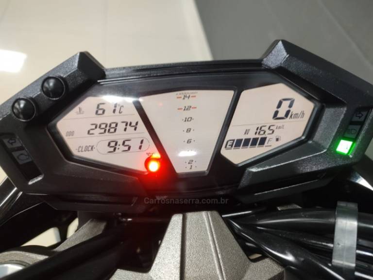 KAWASAKI - Z800 - 2015/2016 - Preta - R$ 42.600,00