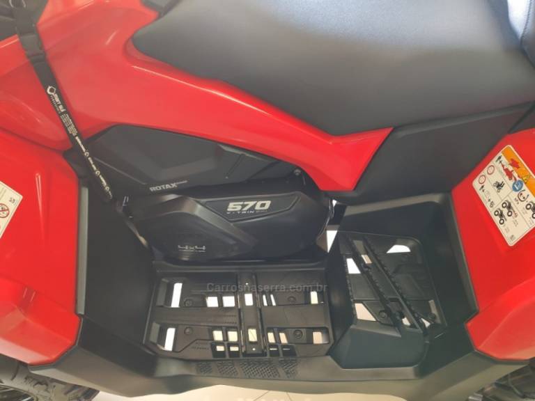 CAN-AM - OUTLANDER - 2018/2019 - Vermelha - R$ 59.900,00