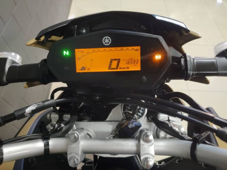 YAMAHA - XTZ - 2023/2023 - Bege - R$ 26.900,00
