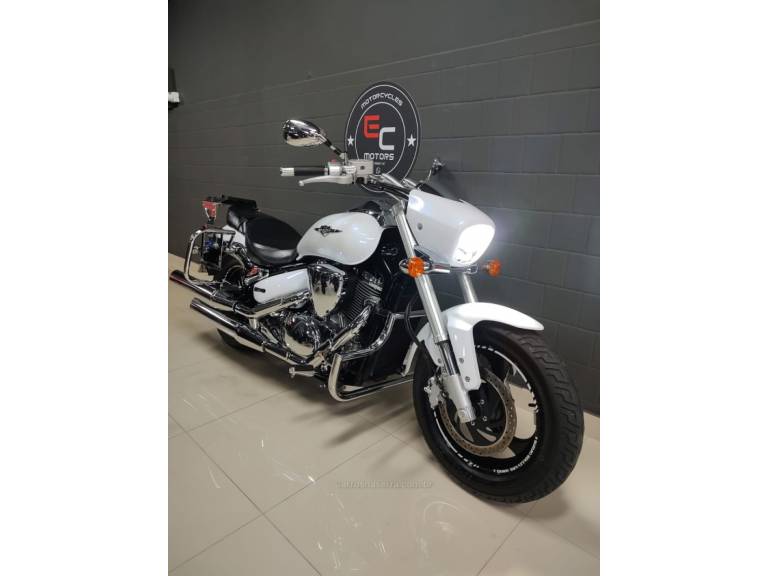 SUZUKI - BOULEVARD - 2015/2016 - Branca - R$ 46.800,00
