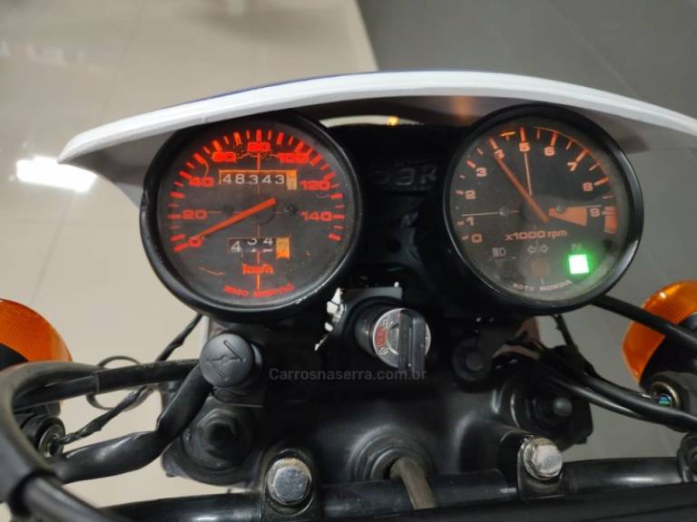 HONDA - XLX 250R - 1990/1990 - Branca - R$ 13.200,00