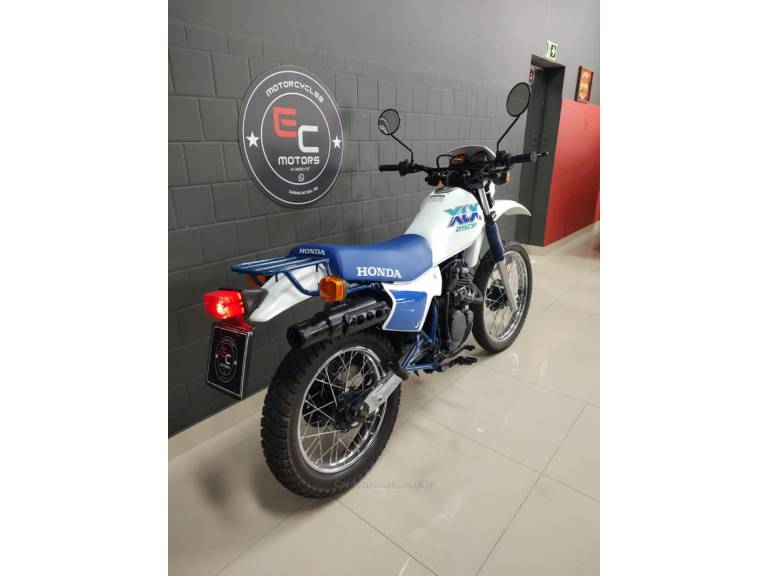 HONDA - XLX 250R - 1990/1990 - Branca - R$ 13.200,00