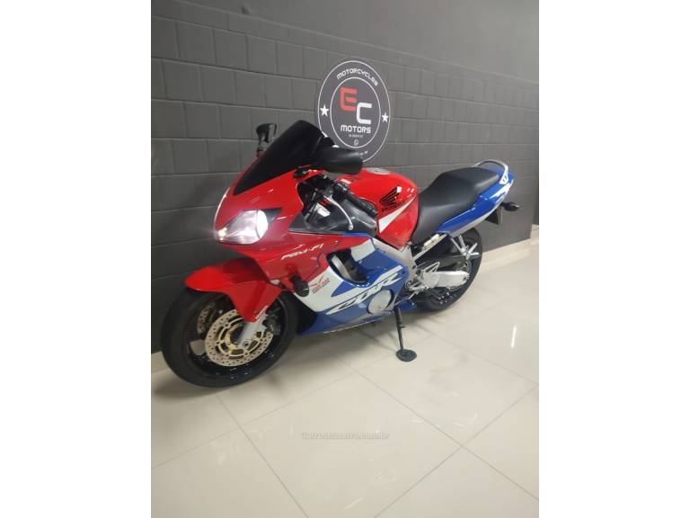 HONDA - CBR 600F - 2001/2001 - Branca - R$ 35.000,00