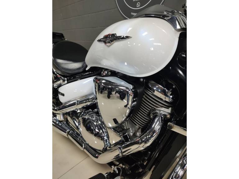 SUZUKI - BOULEVARD - 2015/2016 - Branca - R$ 46.800,00