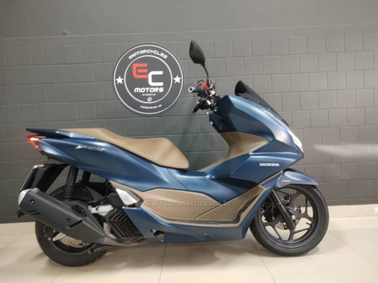 HONDA - PCX - 2023/2024 - Azul - R$ 21.800,00