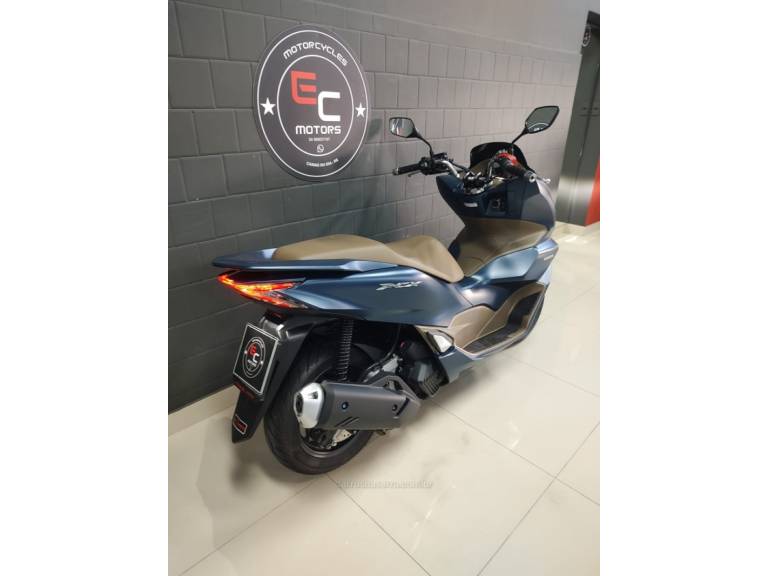 HONDA - PCX - 2023/2024 - Azul - R$ 21.800,00