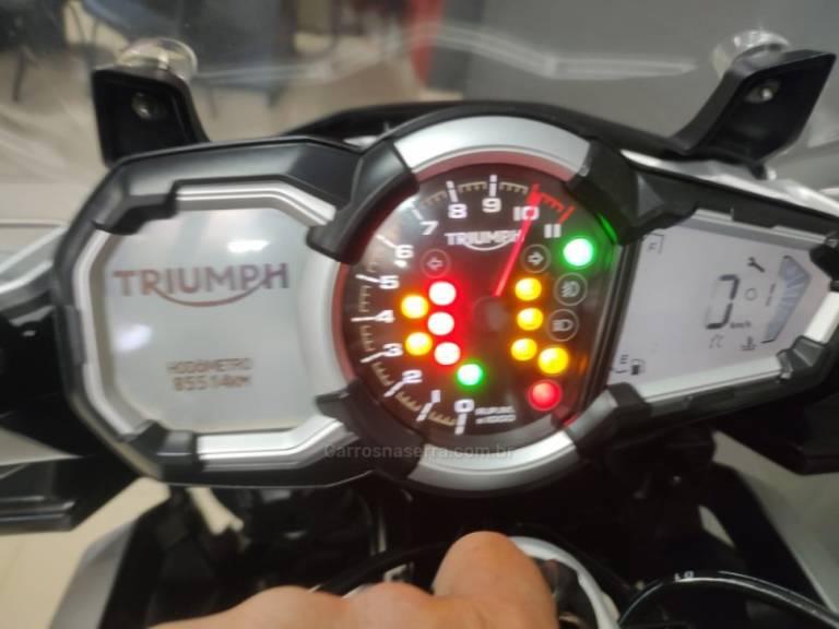 TRIUMPH - TIGER 1200 XCX - 2017/2017 - Branca - R$ 53.900,00