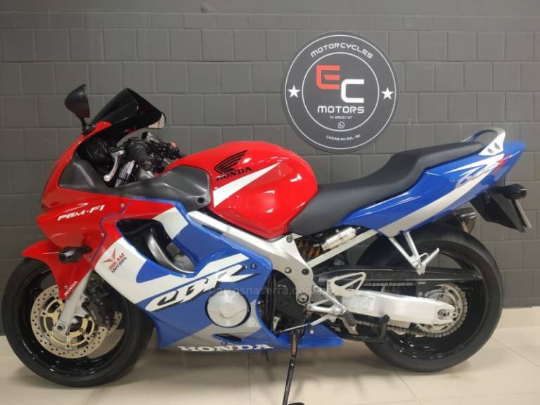 HONDA - CBR 600F - 2001/2001 - Branca - R$ 35.000,00