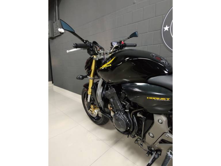 HONDA - CB 600F - 2010/2010 - Preta - R$ 38.900,00