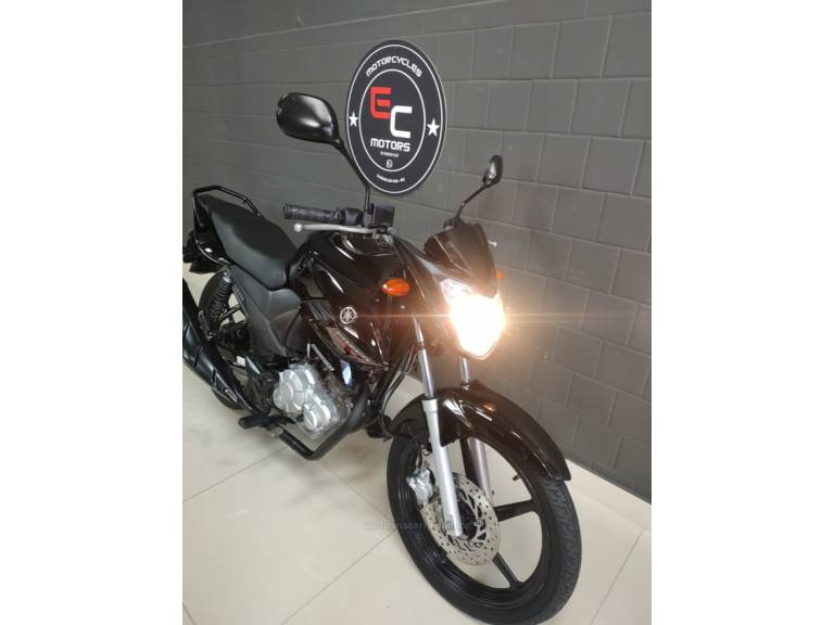YAMAHA - FAZER - 2014/2015 - Preta - R$ 12.600,00