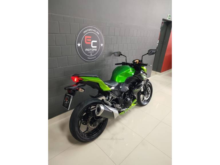 KAWASAKI - Z300 - 2015/2016 - Verde - R$ 19.000,00