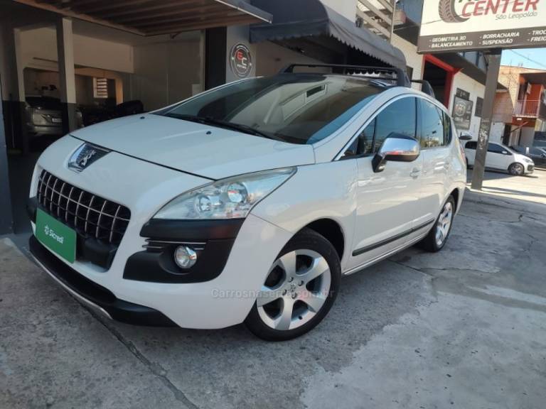 PEUGEOT - 3008 - 2011/2012 - Branca - R$ 38.600,00