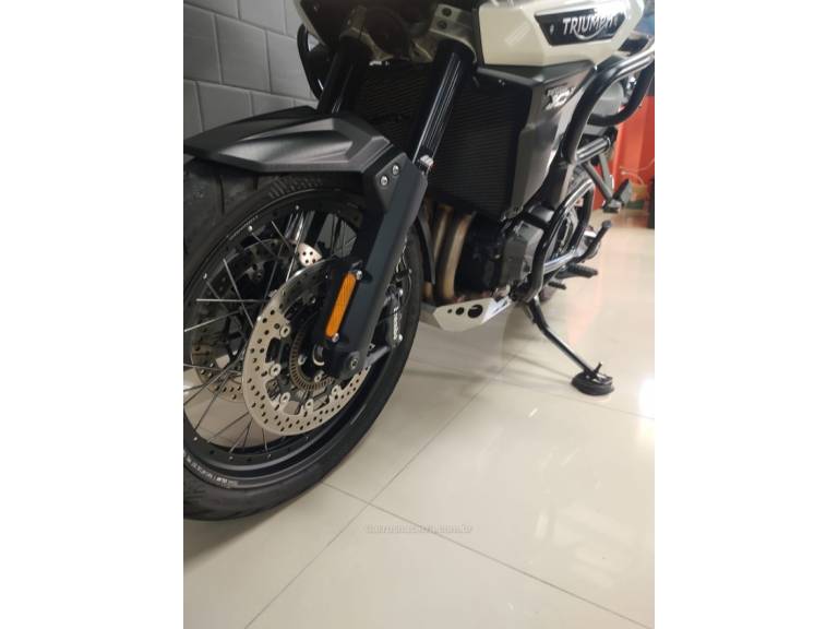 TRIUMPH - TIGER 1200 XCX - 2017/2017 - Branca - R$ 53.900,00