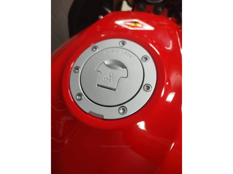 HONDA - CBR 600F - 2014/2014 - Vermelha - R$ 41.900,00