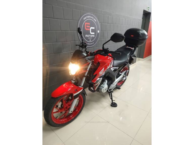 HONDA - CB TWISTER - 2021/2021 - Vermelha - R$ 21.900,00