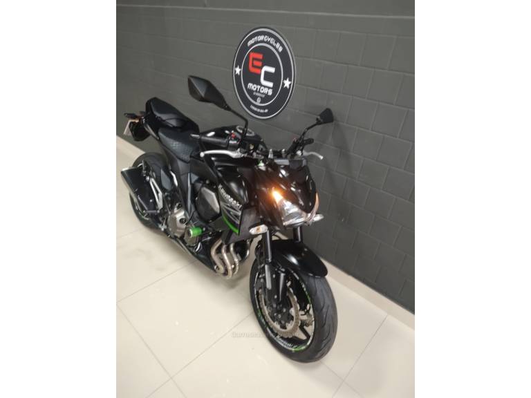 KAWASAKI - Z800 - 2015/2016 - Preta - R$ 42.600,00