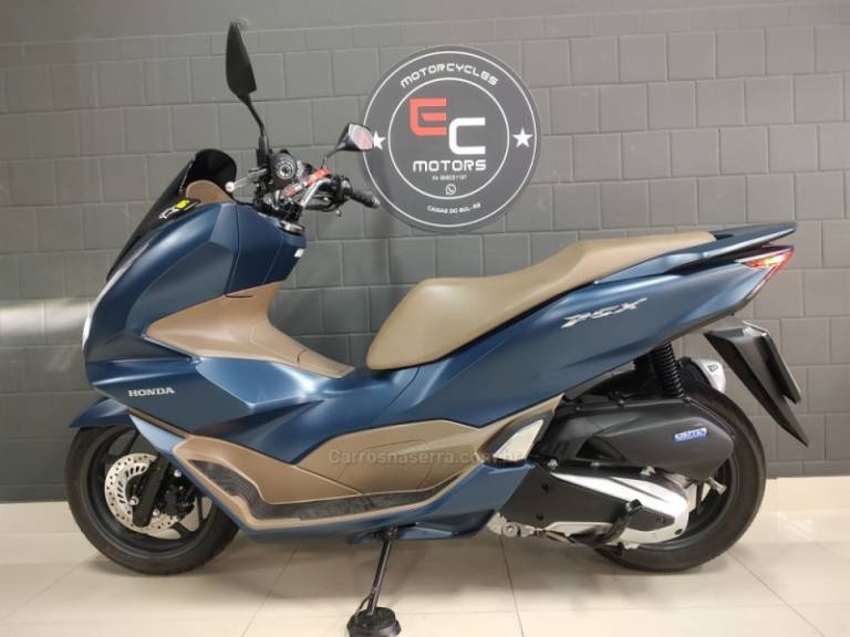 HONDA - PCX - 2023/2024 - Azul - R$ 21.800,00