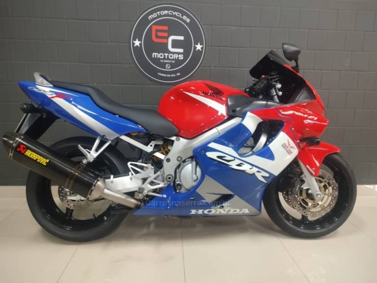 HONDA - CBR 600F - 2001/2001 - Branca - R$ 35.000,00
