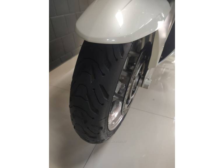 BMW - K 1600 - 2014/2015 - Branca - R$ 99.900,00