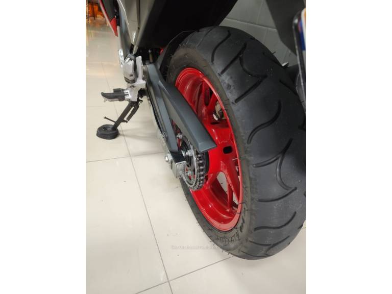 HONDA - CB TWISTER - 2021/2021 - Vermelha - R$ 21.900,00